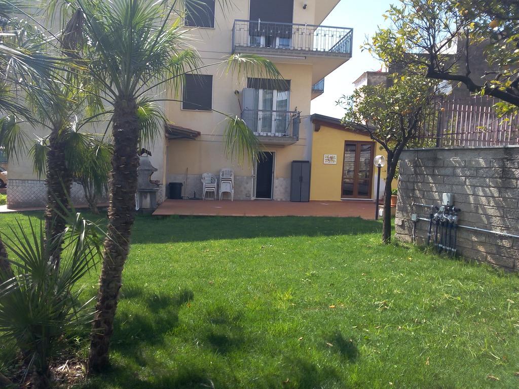 Villa Eleonora Formia Buitenkant foto