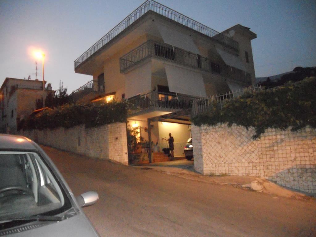 Villa Eleonora Formia Buitenkant foto