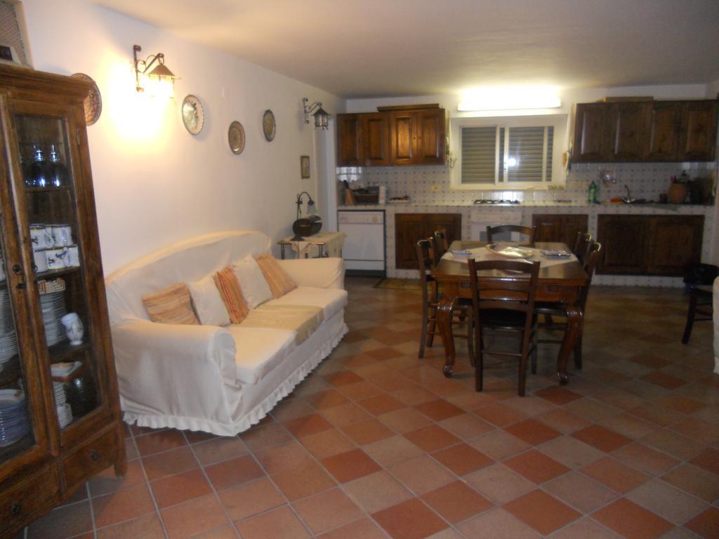 Villa Eleonora Formia Buitenkant foto