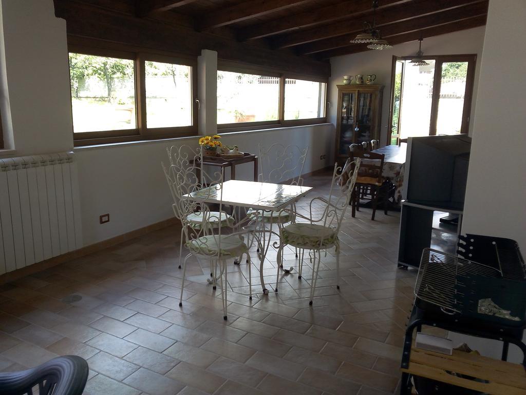 Villa Eleonora Formia Buitenkant foto